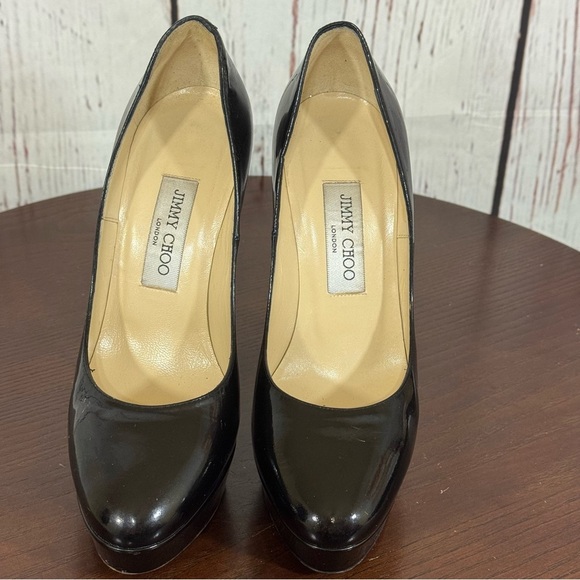 Jimmy Choo Black Patent Leather almond toe 1” Platfrom 6”Heels 37.5 (7)  GUC - Picture 5 of 17